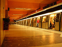 Lifturi si platforme de acces in reteaua de metrou